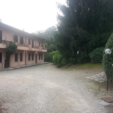 Apartamento Le Camelie Baveno